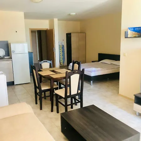 Summer First Line Apartman